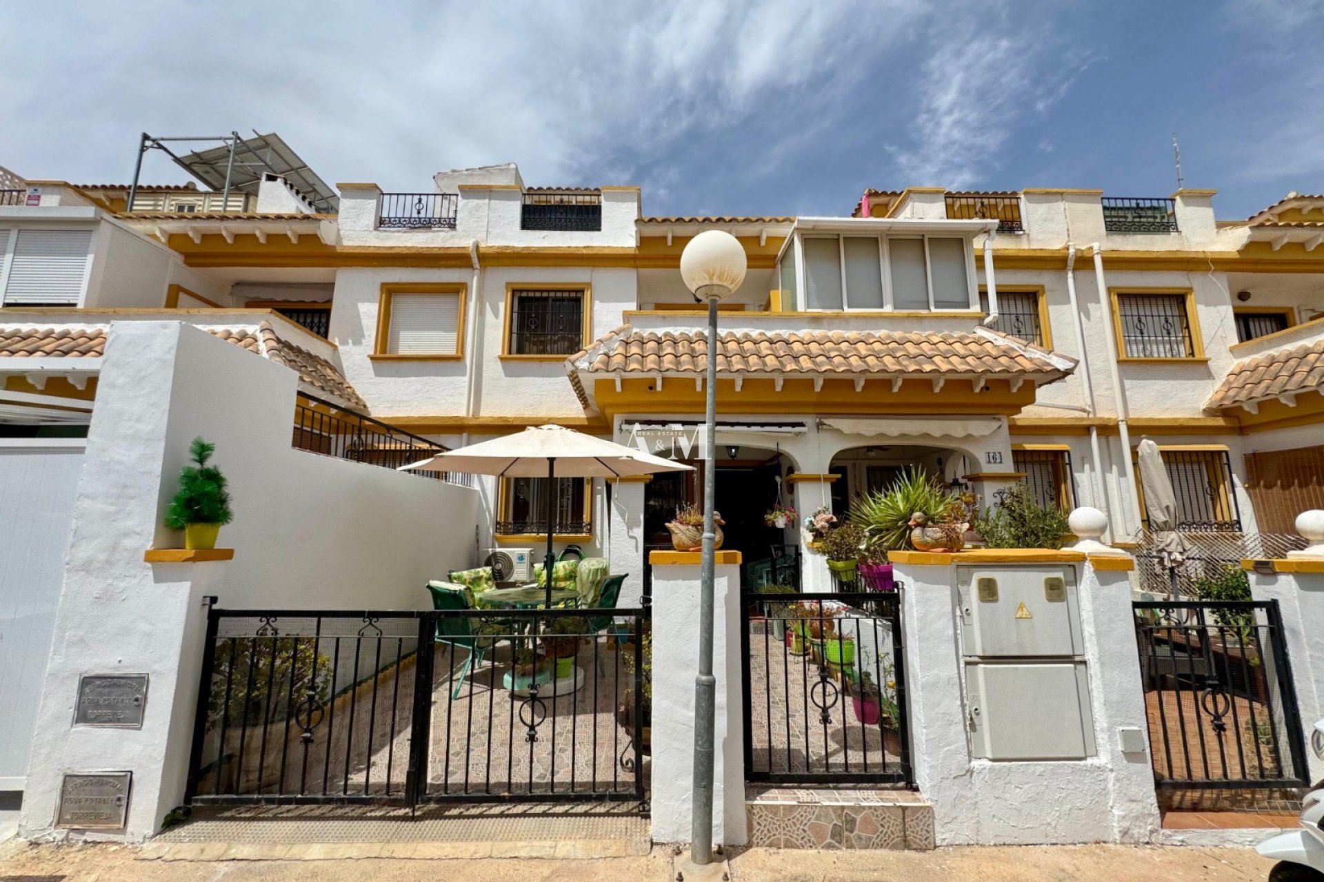 Resale - Townhouse - Torrevieja - La Siesta - El Salado -  Torreta