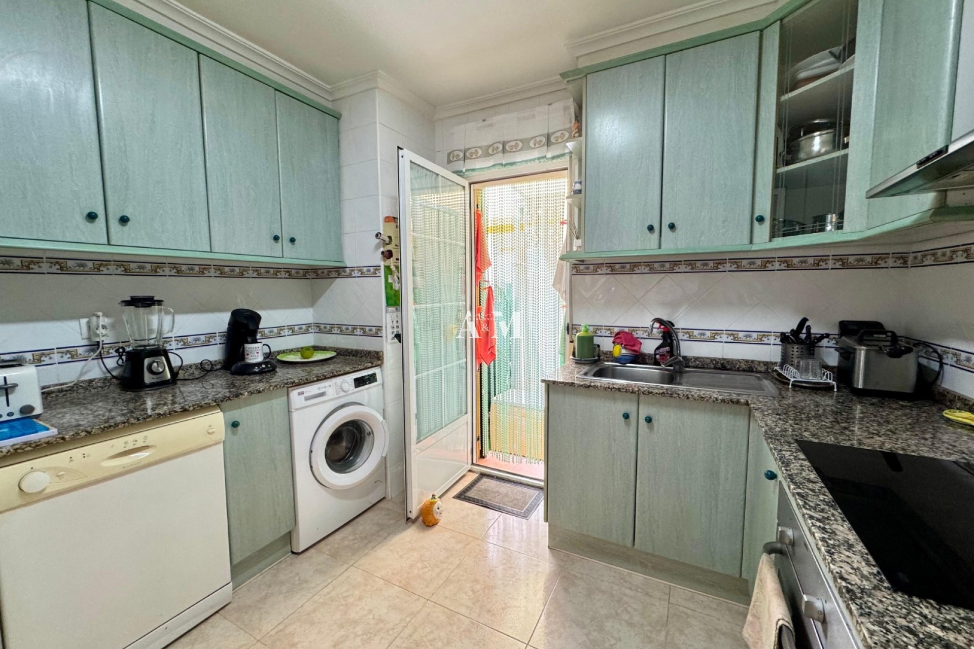 Resale - Townhouse - Torrevieja - La Siesta - El Salado -  Torreta