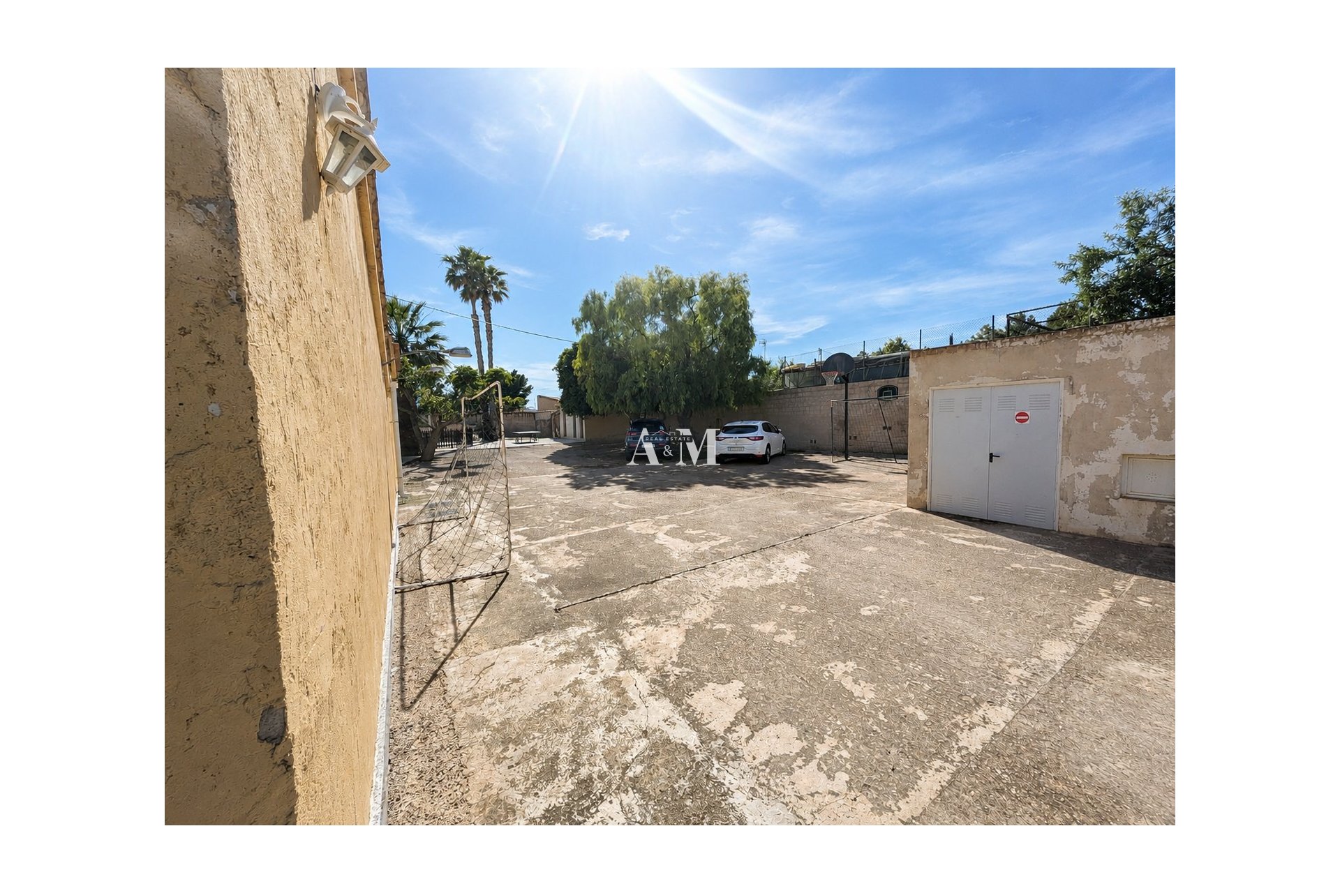 Resale - Villa - La Romana