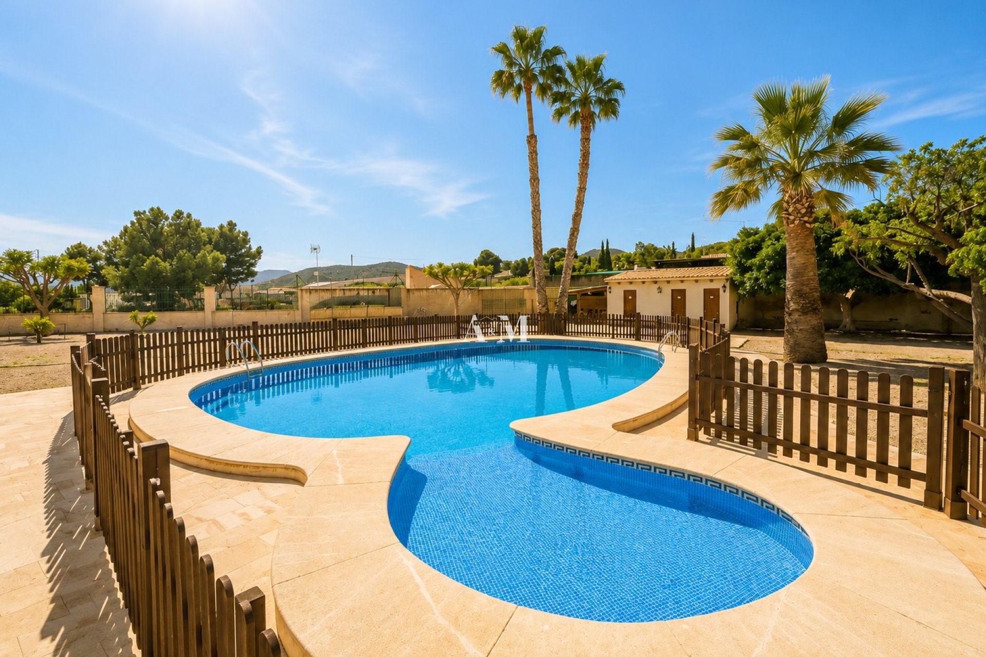 Resale - Villa - La Romana
