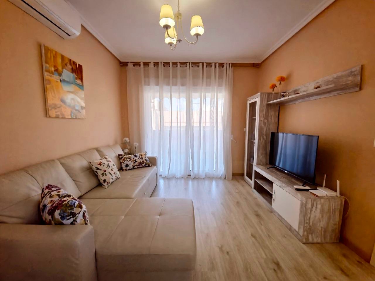 Apartment · Resale - Torrevieja · Playa de los Locos · Alicante · Spain Apartment · Resale - Torrevieja · Playa de los Locos · Alicante · Spain