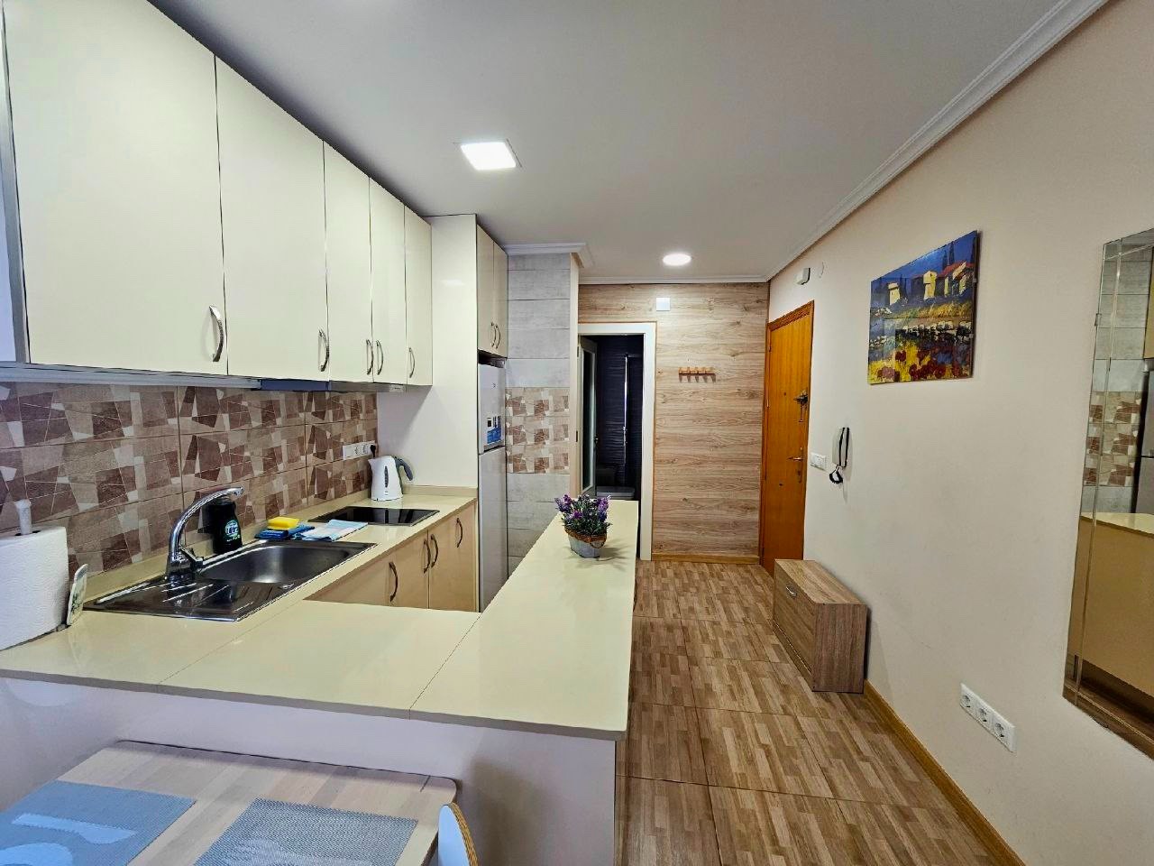 Apartment · Resale - Torrevieja · Playa de los Locos · Alicante · Spain Apartment · Resale - Torrevieja · Playa de los Locos · Alicante · Spain