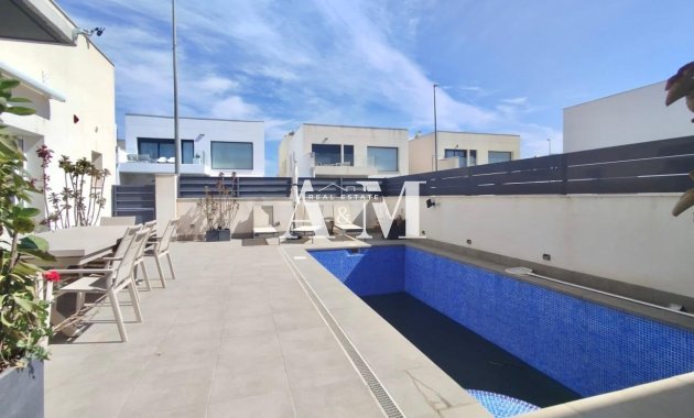 Long Term Rental - Villa - Alicante - Daya Vieja
