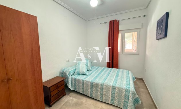 Long Term Rental - Apartment / flat - Torrevieja - Centro