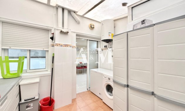 Alquiler a largo plazo - Apartamento / piso - Torrevieja - Centro