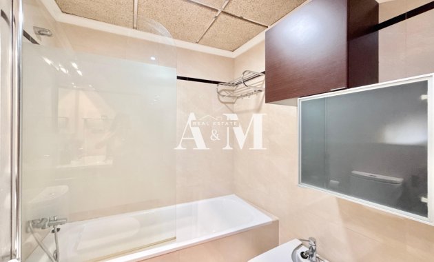 Alquiler a largo plazo - Apartamento / piso - Torrevieja - Centro