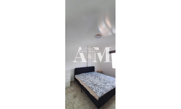 Resale - Apartment / flat - Torrevieja - Centro