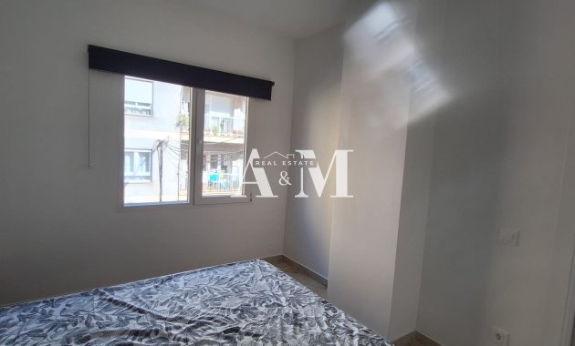 Resale - Apartment / flat - Torrevieja - Centro
