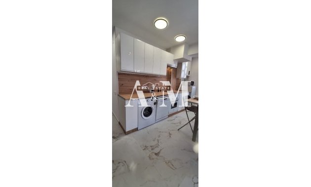 Resale - Apartment / flat - Torrevieja - Centro