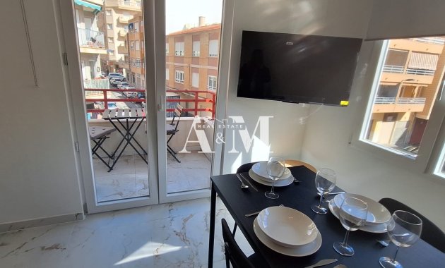 Resale - Apartment / flat - Torrevieja - Centro