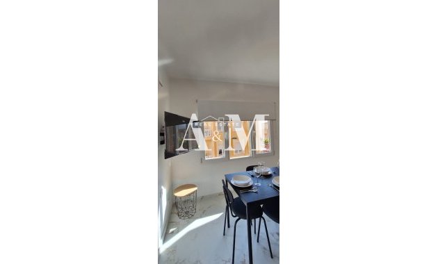 Resale - Apartment / flat - Torrevieja - Centro