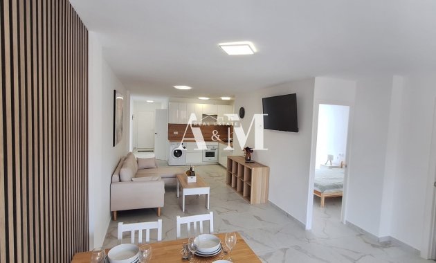 Resale - Apartment / flat - Torrevieja - El Acequión - Los Náufragos