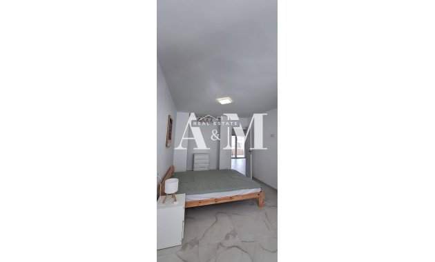 Resale - Apartment / flat - Torrevieja - El Acequión - Los Náufragos