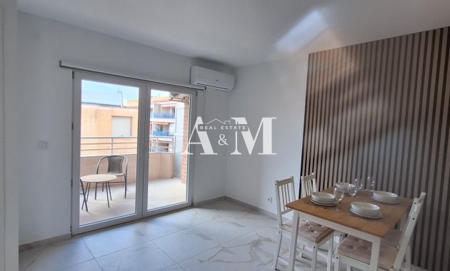 Resale - Apartment / flat - Torrevieja - El Acequión - Los Náufragos