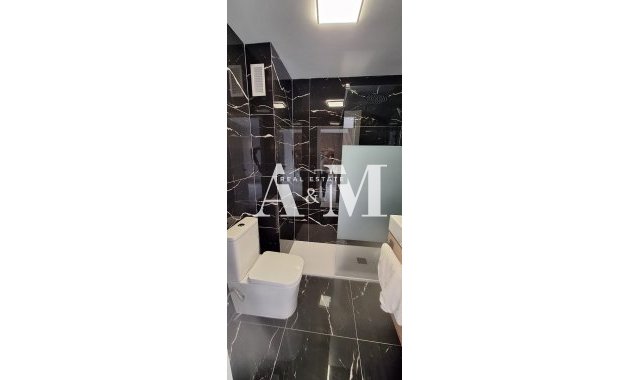 Resale - Apartment / flat - Torrevieja - El Acequión - Los Náufragos
