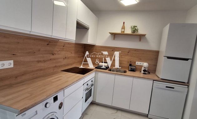 Resale - Apartment / flat - Torrevieja - El Acequión - Los Náufragos