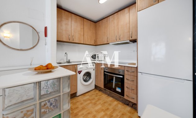 Long Term Rental - Apartment / flat - Torrevieja - Centro