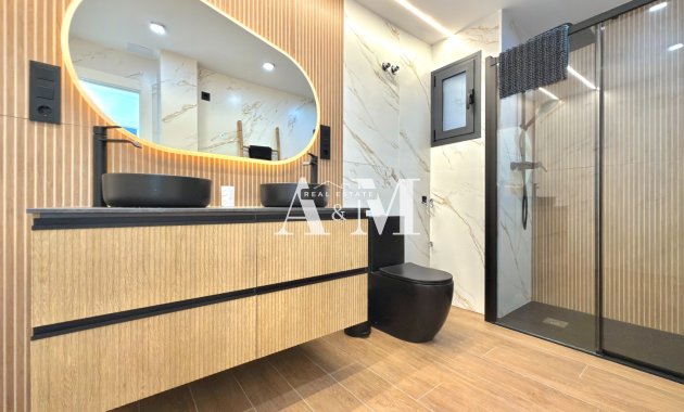 Location à long terme - Maison de ville - Torrevieja - Nueva Torrevieja 