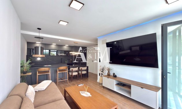 Location à long terme - Maison de ville - Torrevieja - Nueva Torrevieja 
