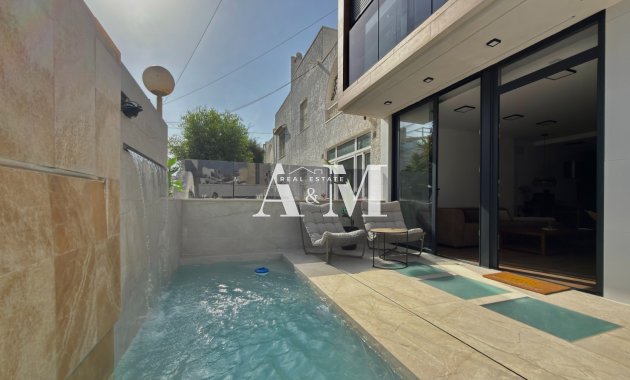 Location à long terme - Maison de ville - Torrevieja - Nueva Torrevieja 