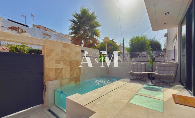 Location à long terme - Maison de ville - Torrevieja - Nueva Torrevieja 