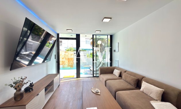 Location à long terme - Maison de ville - Torrevieja - Nueva Torrevieja 