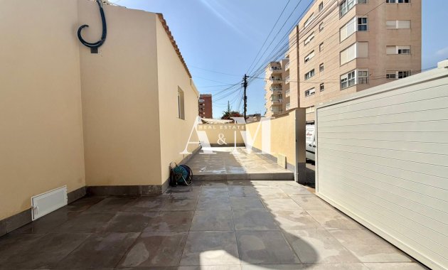Resale - Chalet - Torrevieja - Nueva Torrevieja 