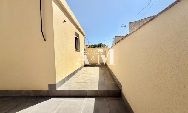 Resale - Chalet - Torrevieja - Nueva Torrevieja 