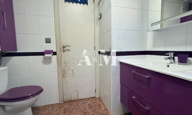 Alquiler a largo plazo - Adosado - Torrevieja - La Siesta - El Salado -  Torreta