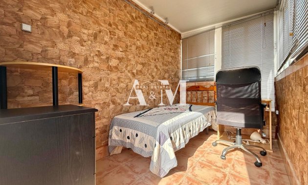 Alquiler a largo plazo - Adosado - Torrevieja - La Siesta - El Salado -  Torreta