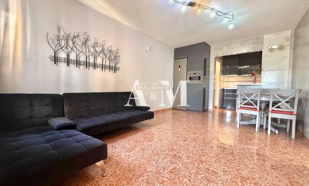 Alquiler a largo plazo - Adosado - Torrevieja - La Siesta - El Salado -  Torreta