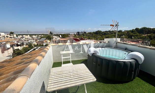 Alquiler a largo plazo - Apartamento / piso - Torrevieja - Los Balcones - Los Altos del Edén