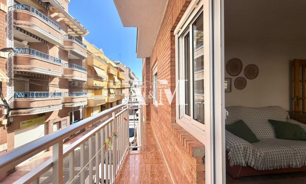 Alquiler a largo plazo - Apartamento / piso - Torrevieja - Playa del Cura