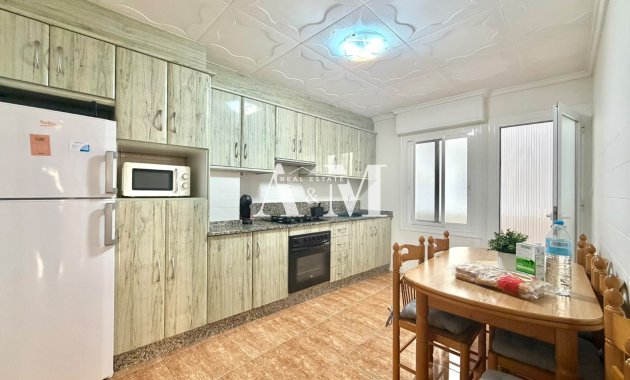 Alquiler a largo plazo - Apartamento / piso - Torrevieja - Playa del Cura