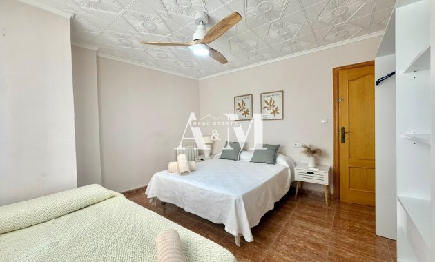 Alquiler a largo plazo - Apartamento / piso - Torrevieja - Playa del Cura