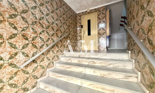 Alquiler a largo plazo - Apartamento / piso - Torrevieja - Playa del Cura