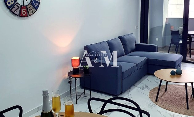 Long Term Rental - Apartment / flat - Torrevieja - Centro