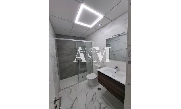 Long Term Rental - Apartment / flat - Torrevieja - Centro
