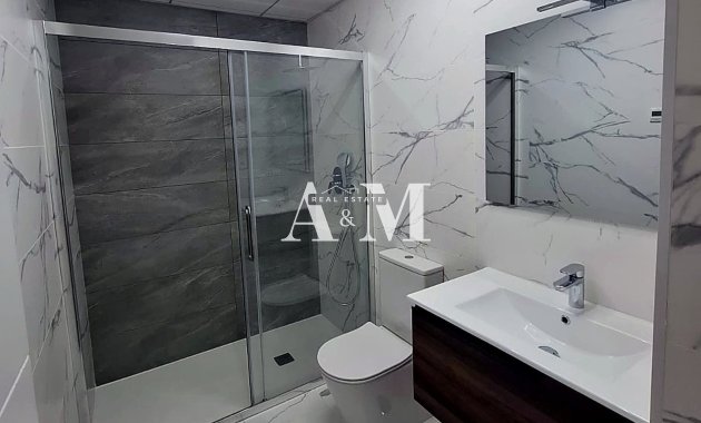 Long Term Rental - Apartment / flat - Torrevieja - Centro