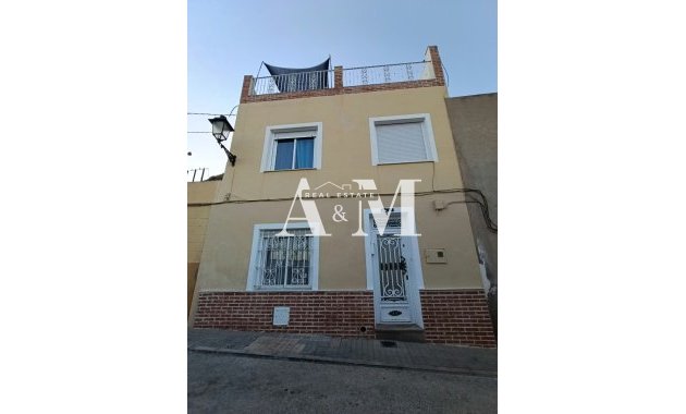 Long Term Rental - Townhouse - Sax