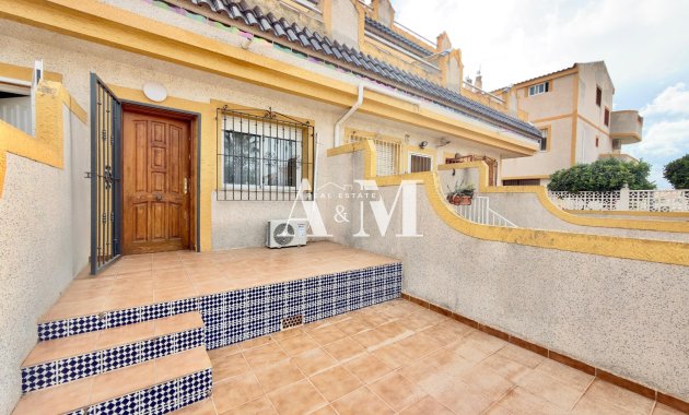 Alquiler a largo plazo - Triplex - Orihuela Costa - La Florida