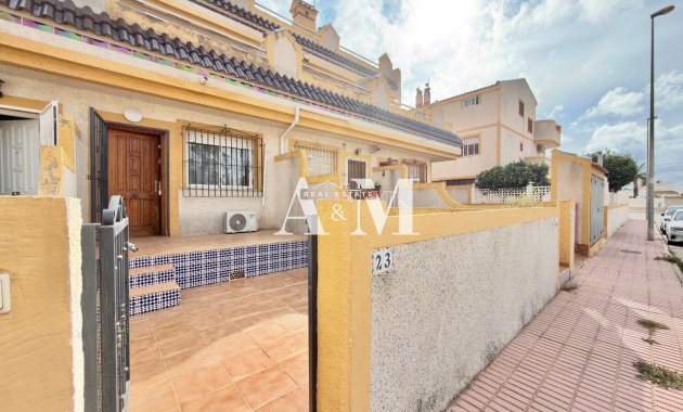 Alquiler a largo plazo - Triplex - Orihuela Costa - La Florida