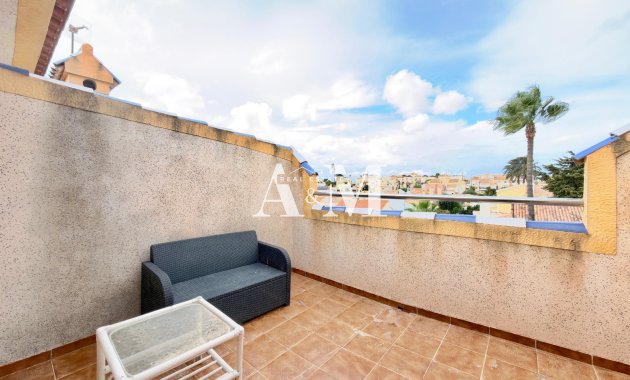 Alquiler a largo plazo - Triplex - Orihuela Costa - La Florida