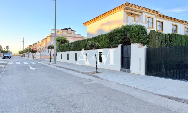 Long Term Rental - Townhouse - Torre de la Horadada