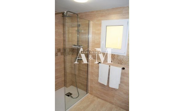 Alquiler a largo plazo - Chalet - Orihuela Costa - Cabo roig - La Zenia