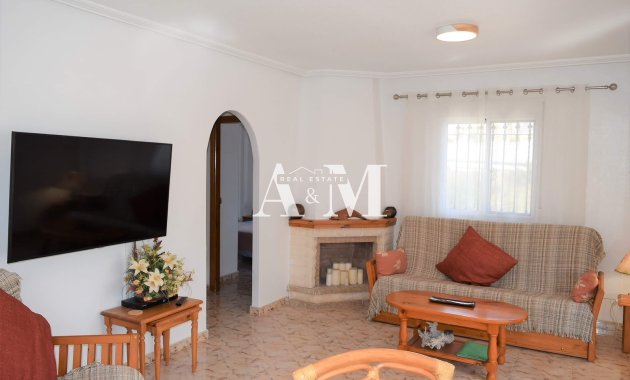 Alquiler a largo plazo - Chalet - Orihuela Costa - Cabo roig - La Zenia