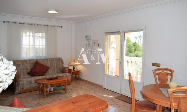 Alquiler a largo plazo - Chalet - Orihuela Costa - Cabo roig - La Zenia