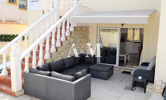 Alquiler a largo plazo - Chalet - Orihuela Costa - Cabo roig - La Zenia