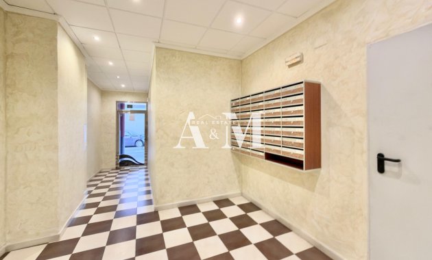Long Term Rental - Apartment / flat - Torrevieja - Centro
