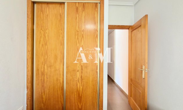 Long Term Rental - Apartment / flat - Torrevieja - Centro